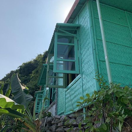 Ocean Beach Resort Cat Ba Island Buitenkant foto