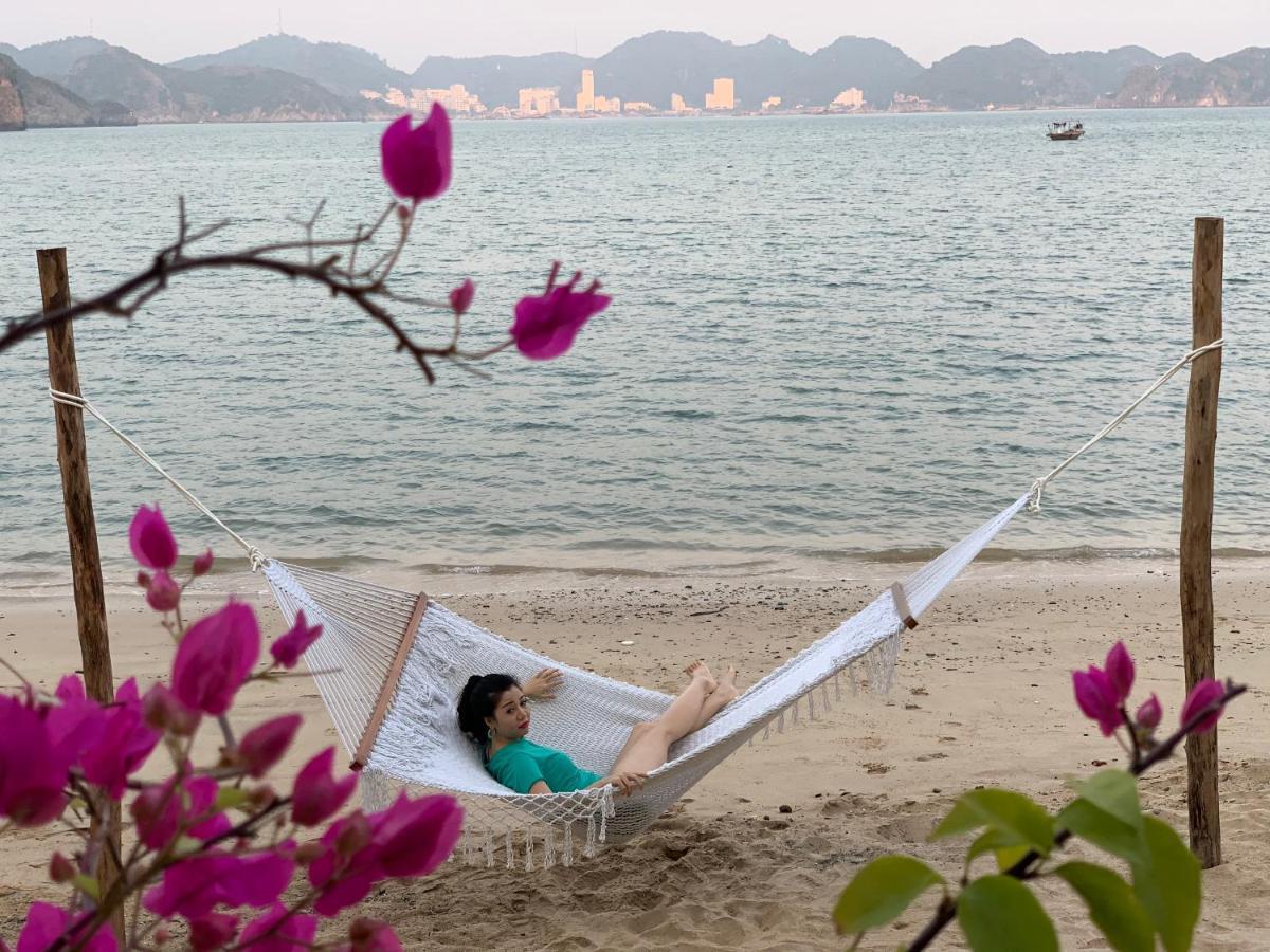 Ocean Beach Resort Cat Ba Island Buitenkant foto