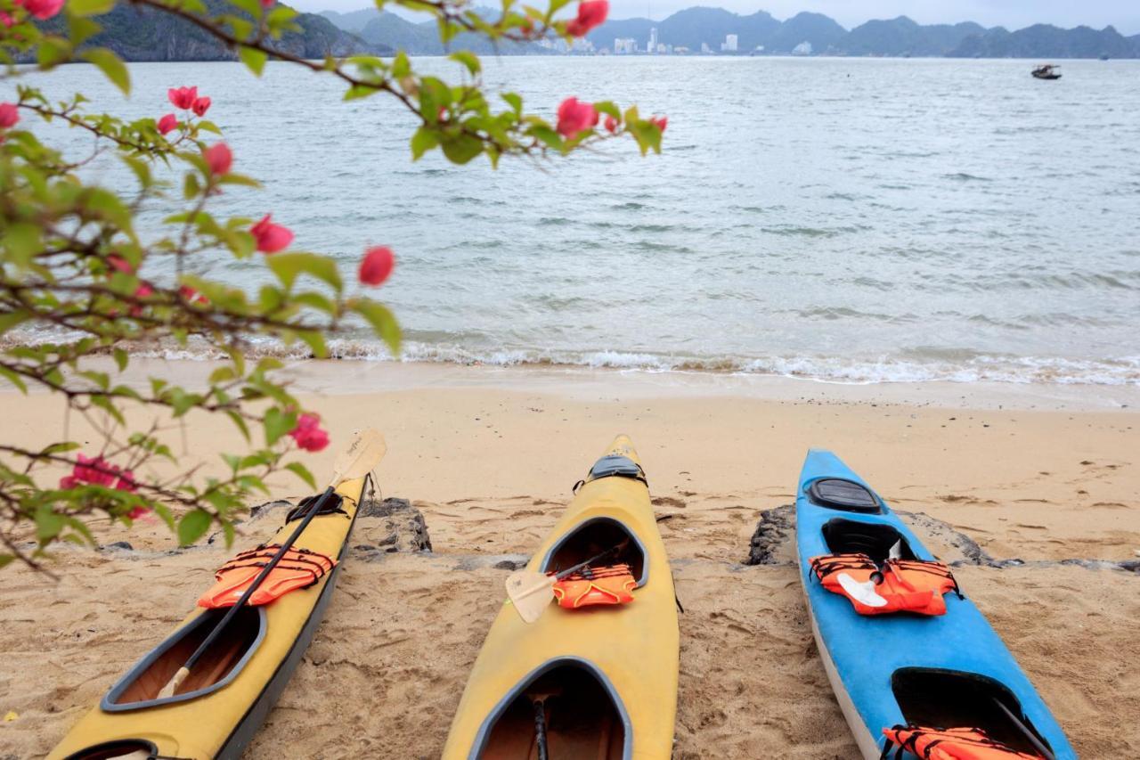 Ocean Beach Resort Cat Ba Island Buitenkant foto