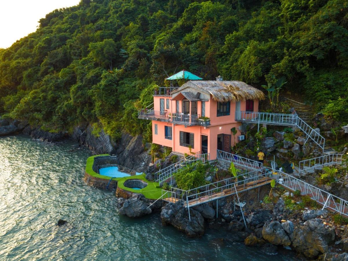 Ocean Beach Resort Cat Ba Island Buitenkant foto