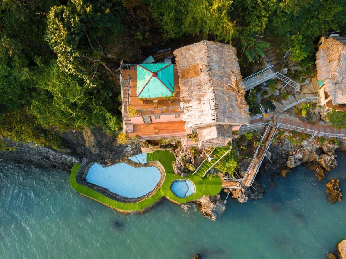 Ocean Beach Resort Cat Ba Island Buitenkant foto